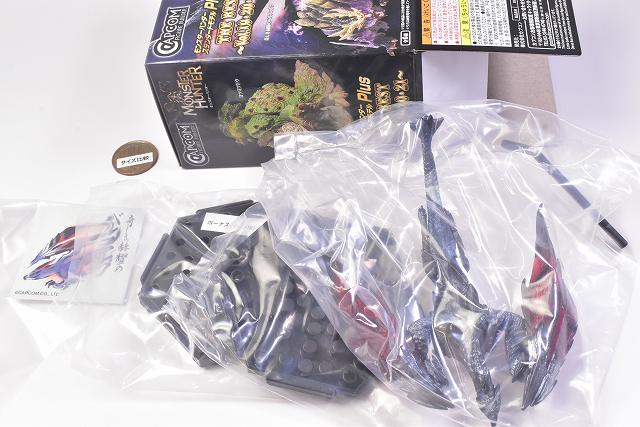 CAPCOM モンスターハンター VALSTRAX フィギュア未開封 CAPCOM モンスターハンター VALSTRAX フィギュア Capcom Figure