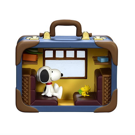 Peanuts Snoopy Antique Diorama Collection [5.Trunk]