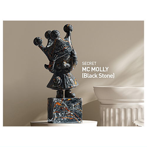 POPMART 15th シークレット molly 𝗔𝘃𝗮𝗶𝗹𝗮𝗯𝗹𝗲 𝗼𝗻 𝟱 𝗝𝘂𝗹
