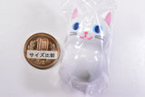 Coo'nyats [12.White cat [no collar]]