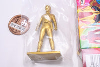 Super Sentai Chocolate snack with figure [28.TyrannoRanger (Rare color version: Gold)]