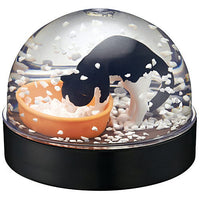 WaterDomeFactory Cat litter Snow globe Part.2 [3.Hachiware (black and white)]