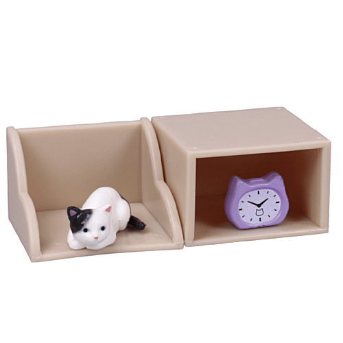 Shelf Cat Part.3 [2.Shelf A and B, black and white cat and clock]