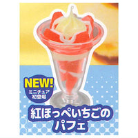 Ministop Miniature Sweets Collection [2.Benihoppe Strawberry Parfait]