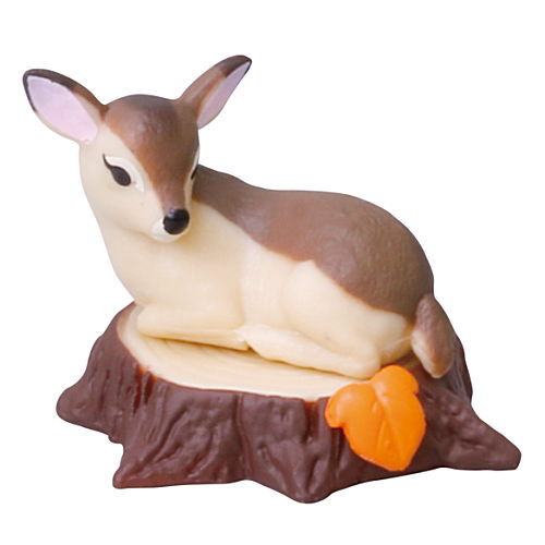 Baby Deer [4.Baby Deer and Tree Stump (Maple)]