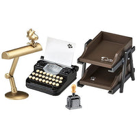 Snoopy's VINTAGE WRITING ROOM [4.Typewriter]