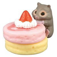 Hamster and pancake strawberry [3.Mogumogu Sable]