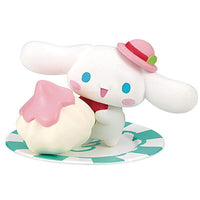 Sanrio Characters LOVE Strawberry Chocolat Figure [2.Cinnamoroll]