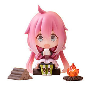 Gashapon kuji Yurucamp Assort [2.A award: Big Figure Nadeshiko Kagamihara]