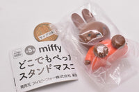 Miffy Anywhere Pettan Stand Mascot [4.Melanie (orange clothes)]