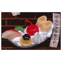 Petit Menu Coffee Shop Keychain [3.Pudding a la mode]