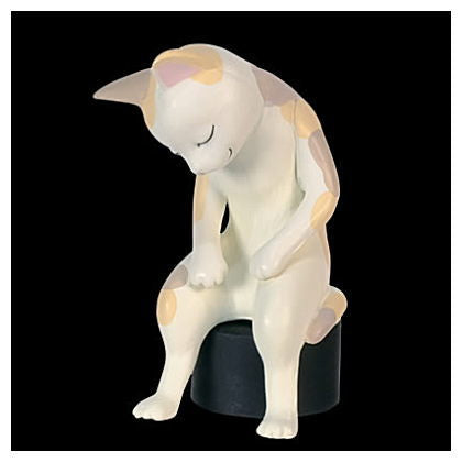 Burned out cat mascot figure [1.Calico cat]