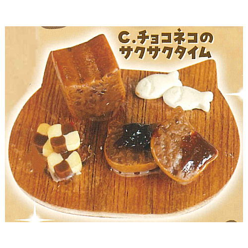 Nyanko bread on wood board [3.Chocolate cat crispy time]