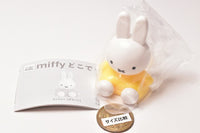 Miffy Anywhere Pettan Stand Mascot [3.Miffy (yellow)]