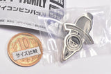 SPYxFAMILY icon pin badge [4.Lloyd's Label pin]