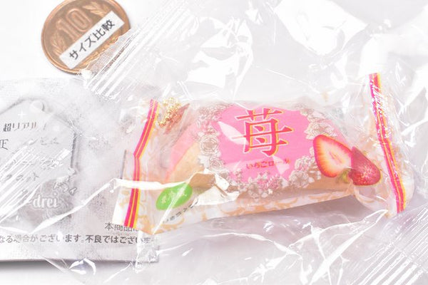 Super real! THE convenience store sweets mascot drei [3.Strawberry rol ...