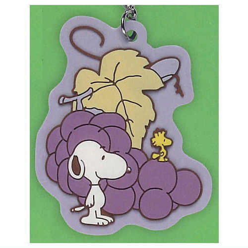 PEANUTS SNOOPY Mejirushi rubber charm Fruits ga ippai! [4.Grape]