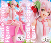 Hatsune Miku Noodle Stopper Figure Sakura Miku Wink ver.