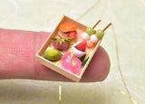 Miniature food Spring Japanese sweets assortment [Product number: 34940] [Miniature artist Kyoto Mamehiro / Toysanta limited]