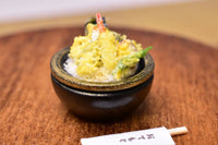 Miniature food "Special Tendon: (Black)" Artist: Kyoto Mamehiro (1/12 scale)
